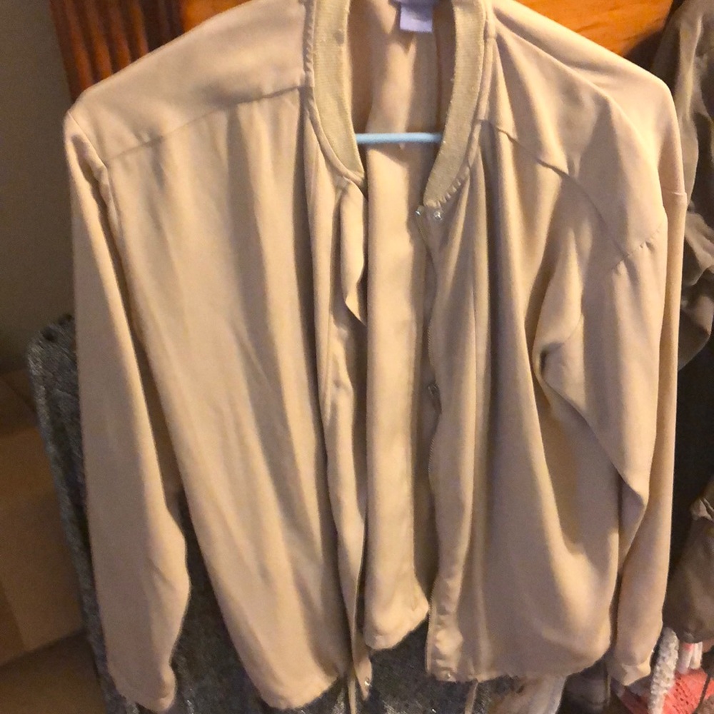 Laura Scott tan spring zip up jacket